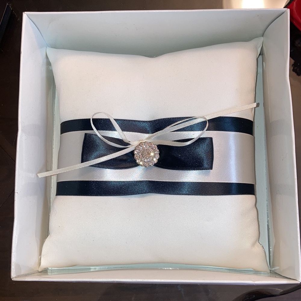 Alfred Angelo Vintage White Satin Ringbearer Pillow